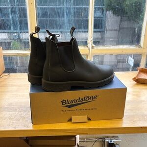Blundstone Black Boots 510